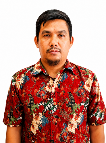 Foto akbar banground putih.png