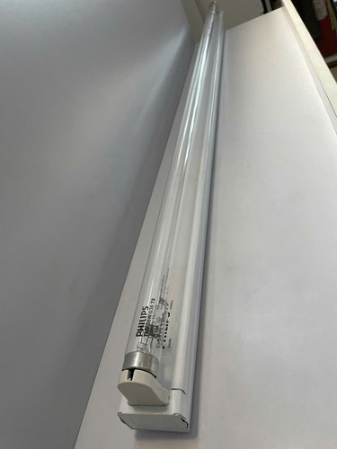 bong den tia cuc tim diet khuan khu trung tuv philips uvc 1m2 tuv 36w slv6 t8 (3).jpg