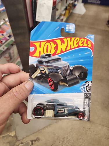 64dcccb180eb.jpg