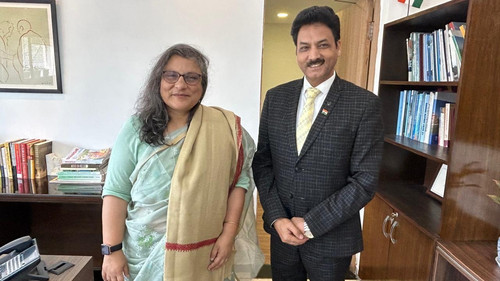 Dr. Ranjeet Mehta sir and Debashree mukharjee.jpg