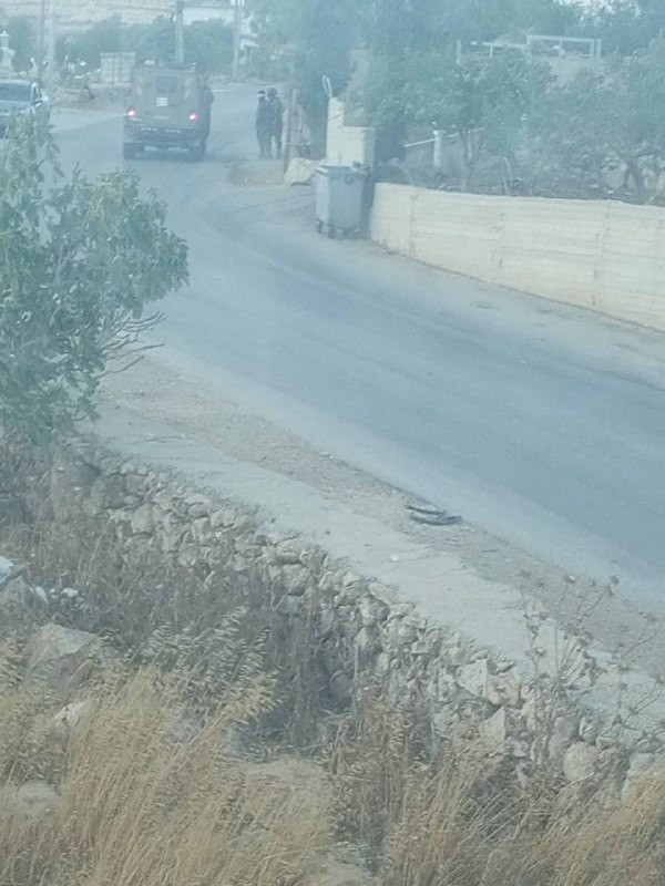 صورة | قوات الاحتلال تعتقل شابين خلال اقتحام بلدة المغير شمال شرقي رام الله....