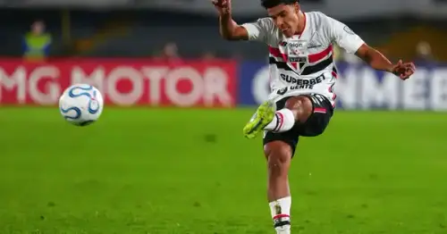 Dorival Júnior enfrenta crise de opções na lateral contra o Grêmio após acidente
