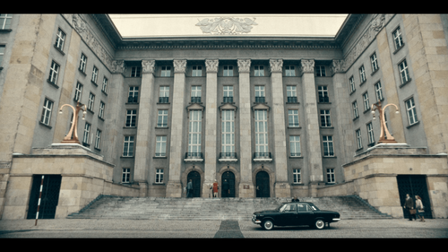 Lead.Children.S01.2160p.NF.WEB DL.DUAL.DDP5.1.Atmos.H.265 FFG 01.png