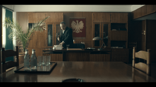 Lead.Children.S01.2160p.NF.WEB DL.DUAL.DDP5.1.Atmos.H.265 FFG 04.png