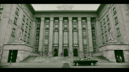 Lead.Children.S01.2160p.NF.WEB DL.DDP.5.1.Atmos.DV.H.265 CHDWEB 01.png