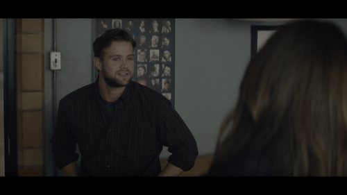 Vladimir.S01.2160p.NF.WEB DL.DDP.5.1.Atmos.HDR10.H.265 CHDWEB 02.png