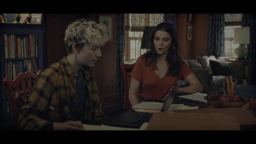 Vladimir.S01.2160p.NF.WEB DL.DDP.5.1.Atmos.HDR10.H.265 CHDWEB 06.png