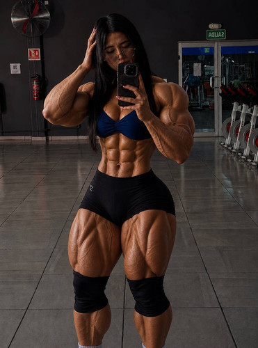 muscle girl 38 by elanin144 dm2tfef 414w 2x.jpg