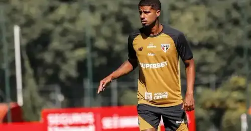 OLHO NELE! Joia da base brilha em treinos no profissional