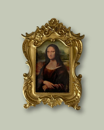 I Create Miniature Framed Paintings That Fit In The Palm Of Your Hand 68068cc0b245c png 700.jpg