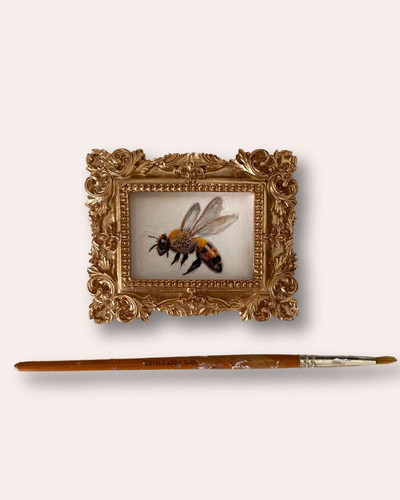 I Create Miniature Framed Paintings That Fit In The Palm Of Your Hand 68068bbe2ce91 png 700.jpg