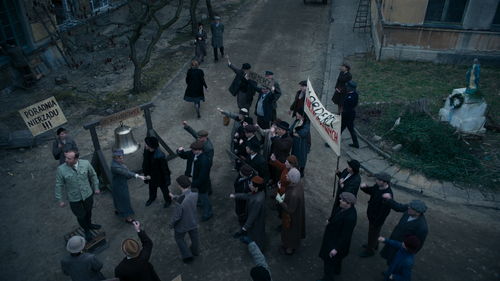 Womens.Hell.S01.1080p.AMZN.WEB DL.DDP5.1.H.264 RAWR 01.png