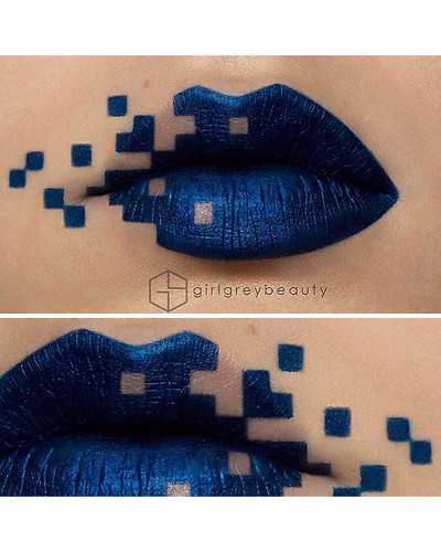 lip art make up andrea reed girl grey beauty 52 605 bordered.jpg