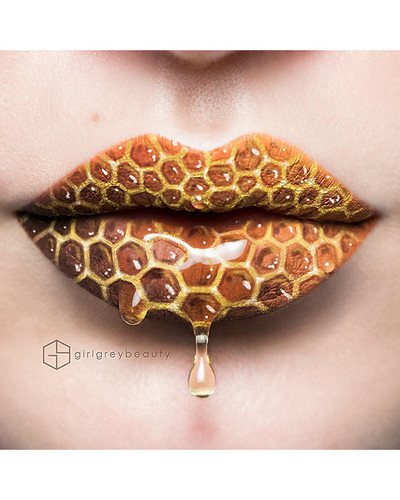 lip art make up andrea reed girl grey beauty 58 605 bordered.jpg