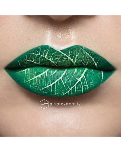 lip art make up andrea reed girl grey beauty 51 605 bordered.jpg