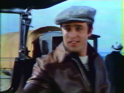 cap Gangster.Chronicles.S01E02.DivX GF 00 40 02 06.png