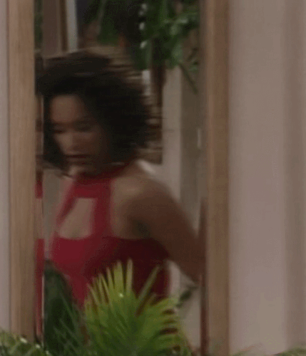 hilary banks 0409.gif