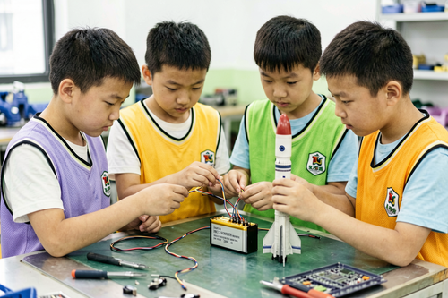 batch 17 kids engineer 161743 8.png