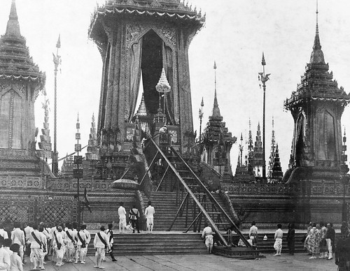 Royal Funerary Urn of King Chulalongkorn on Conveyor to the Funeral Pyre.jpg