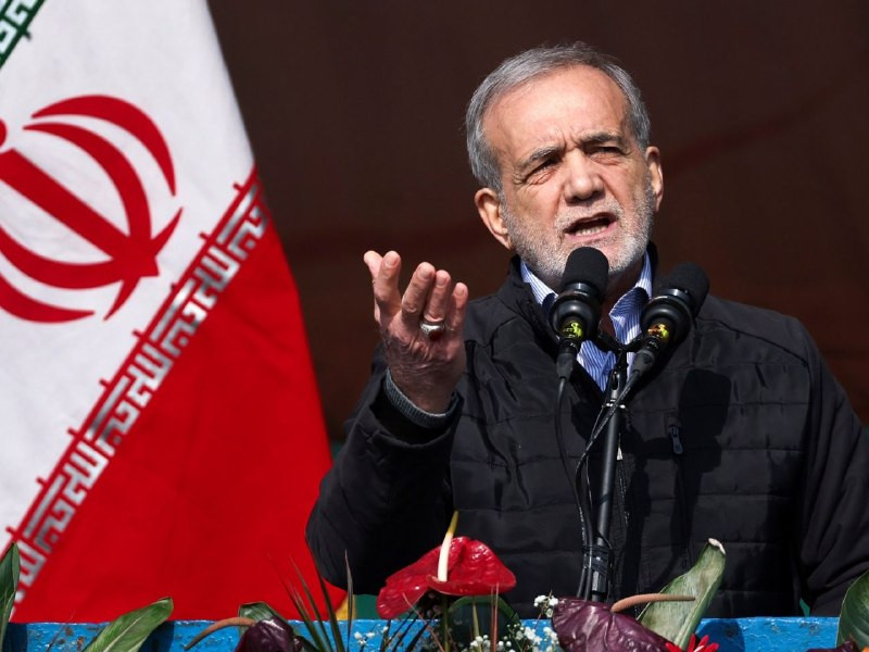 الرئيس الإيراني مسعود بزشكيان: أرادوا تحويل إيران إلى نسخة من فنزويلا لكنها تحولت إلى قوة أذهلت العالم بصمودها وتضامنها وتماسكها....