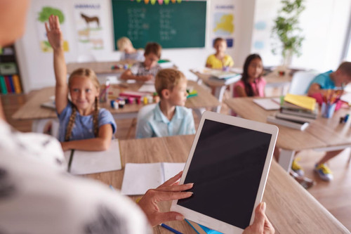 1697544612590 Unlocking the Potential of Canadian Education with School Management Systems (1).jpg