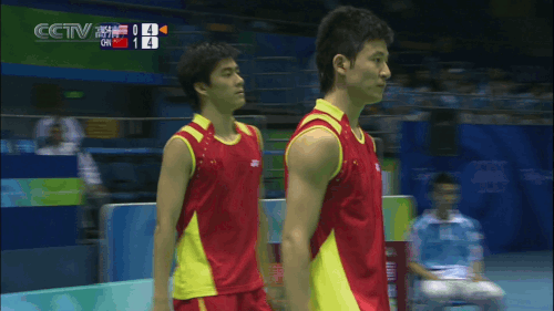 0062BoZOgy1ieg49wjyj7g31hc0u0kjw.gif