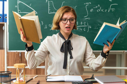 1714384885957 Top Secrets to Effortlessly Manage Multi tasks at School.jpg