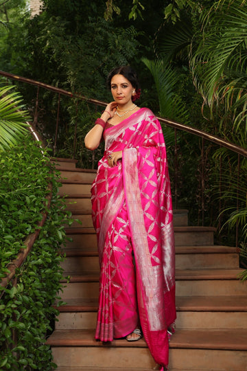 Best Banarasi Saree: A Timeless Choice for Elegance and Tradition.jpg