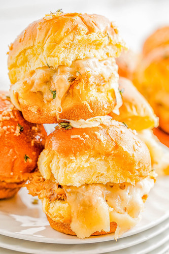 potluck bbq chicken sliders.jpg