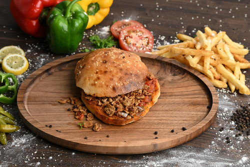Beef Tantuni in Tradional Turkish Bread1.jpg