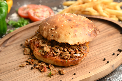 Beef Tantuni in Tradional Turkish Bread5.jpg