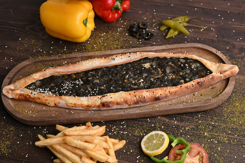 Turkish Pide Spinach.jpg