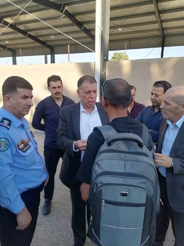 وزير الداخلية الأردني يزور جسر الملك حسين (معبر الكرامة) بشكل مفاجئ صباح اليوم للاطلاع والوقوف على سير العمل....