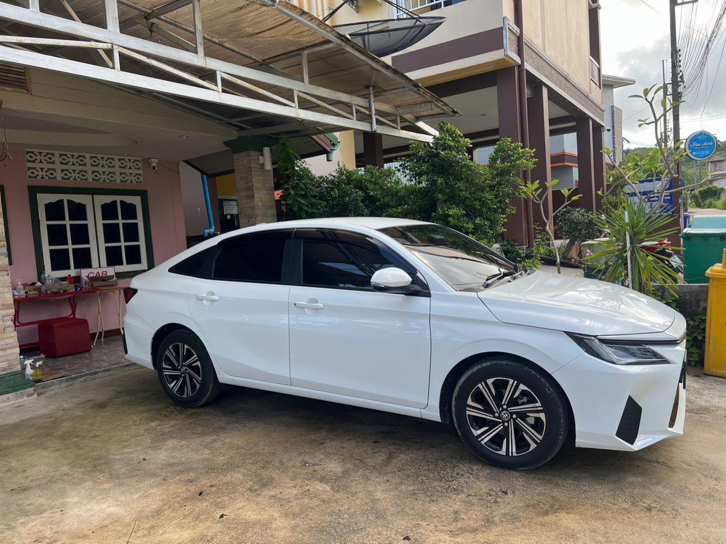 Toyota Yaris Ativ (New)