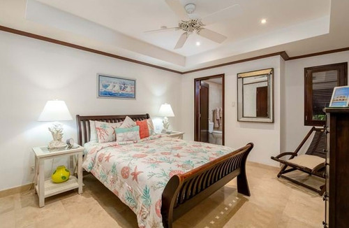Elegant Villas, Endless Ocean Views.jpg