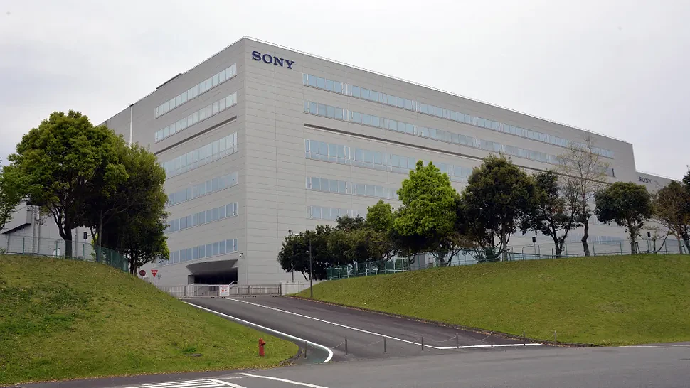 FXWPDB Kumamoto, Japan. 18th Apr, 2016. Sony's semiconductor factory stands at Kikuyo town in Kumamoto prefecture on Monday, April 18, 2016. The factory suspended their manufacturing after massive earthquakes attacked Japan's southern island of Kyushu. © Yoshio Tsunoda/AFLO/Alamy Live News