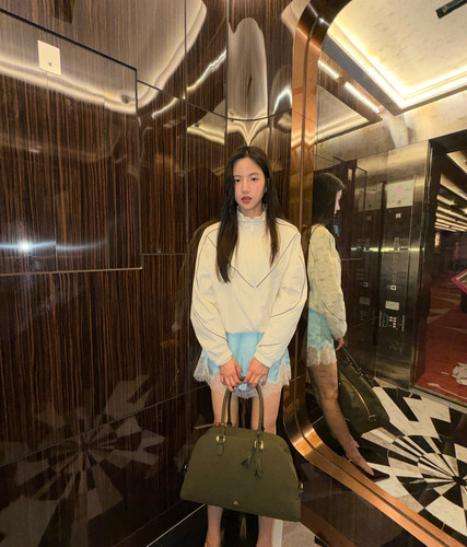 6590c8e252c10ef28f170bb33bed3ccf.jpg