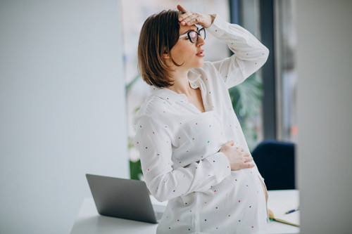 High-risk Pregnancy: Causes, Warning Signs, and How Specialists Manage It.jpg
