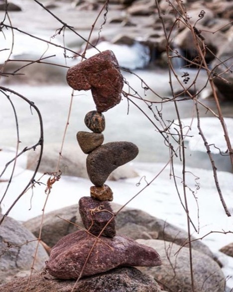 gravity stone balancing michael grab 7.jpg