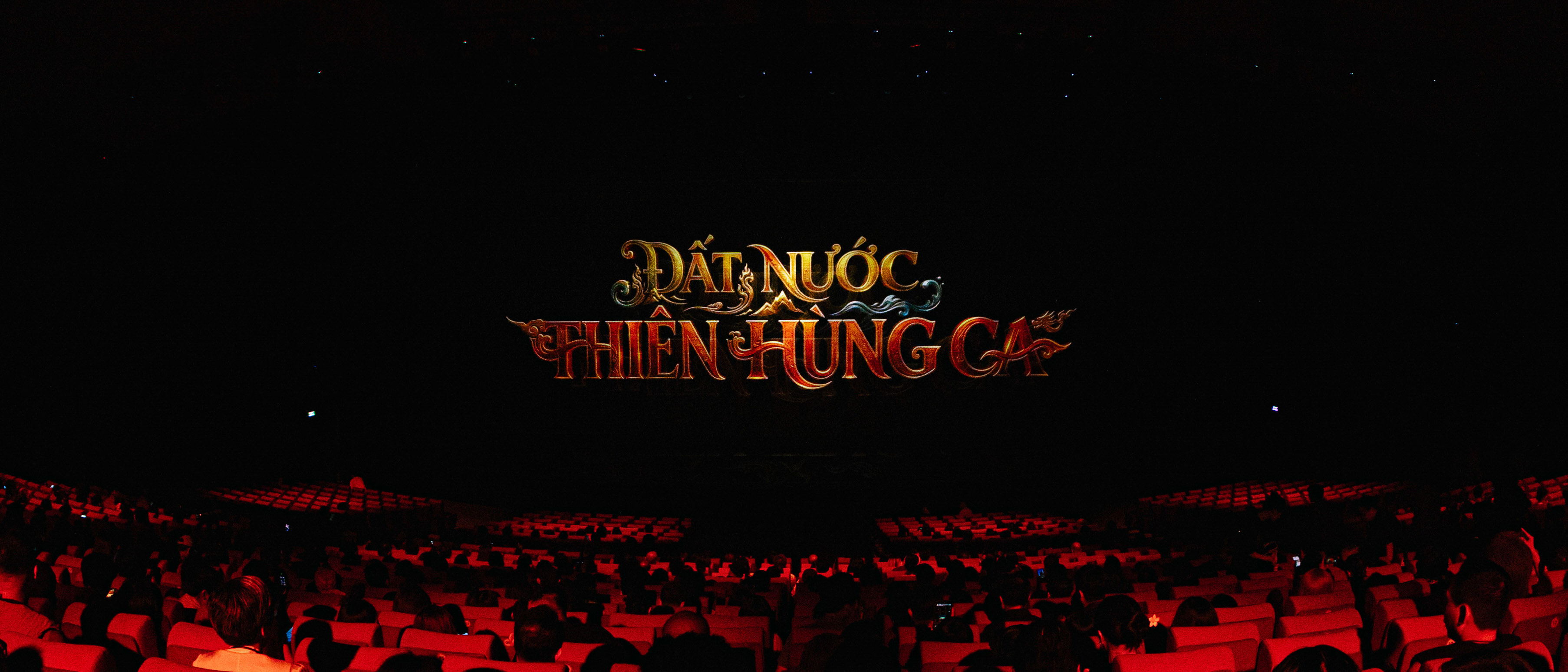 Đất nước Thiên hùng ca