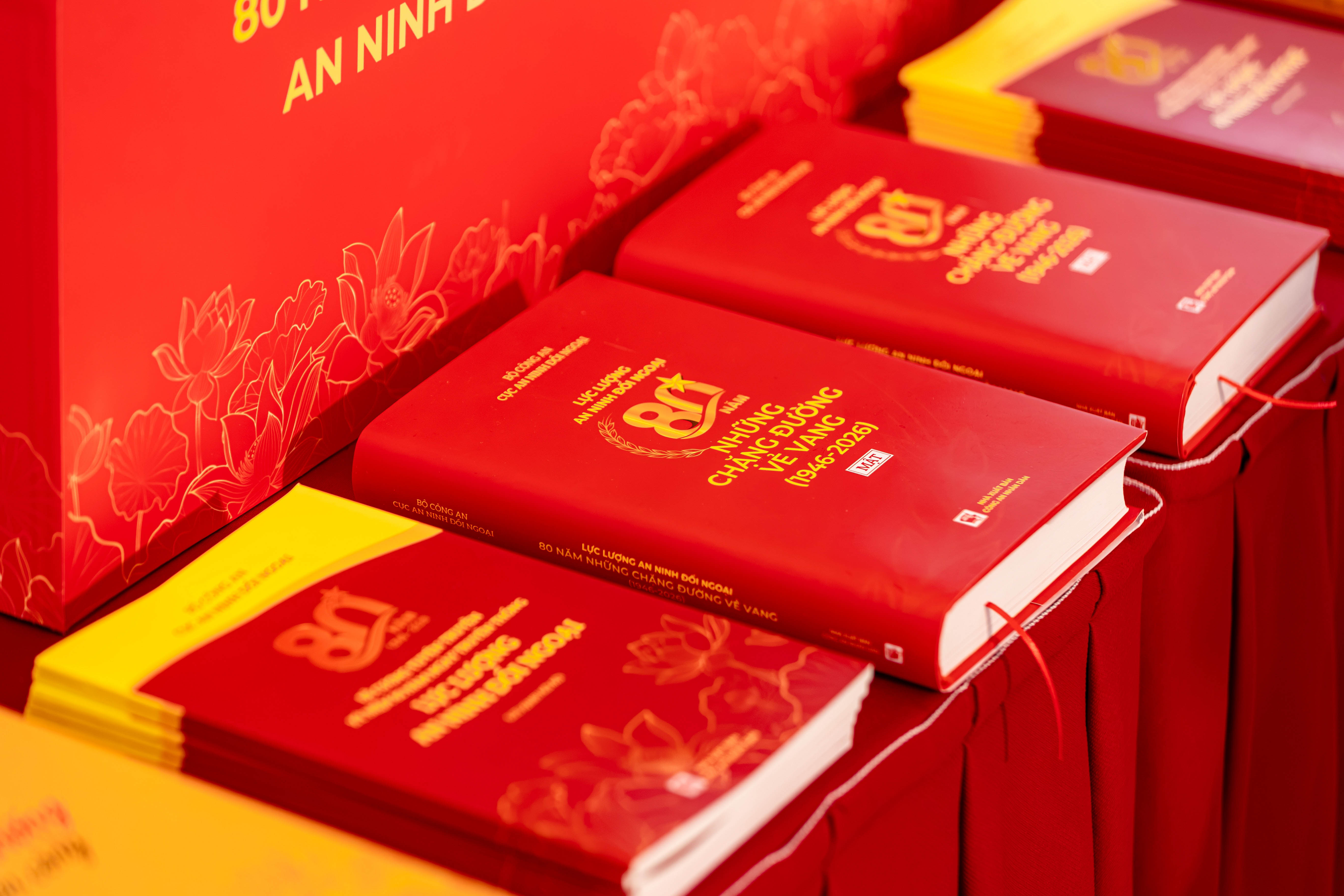 Kỷ niệm 80 năm Lực lượng An ninh đối ngoại | Nguyễn Lê
