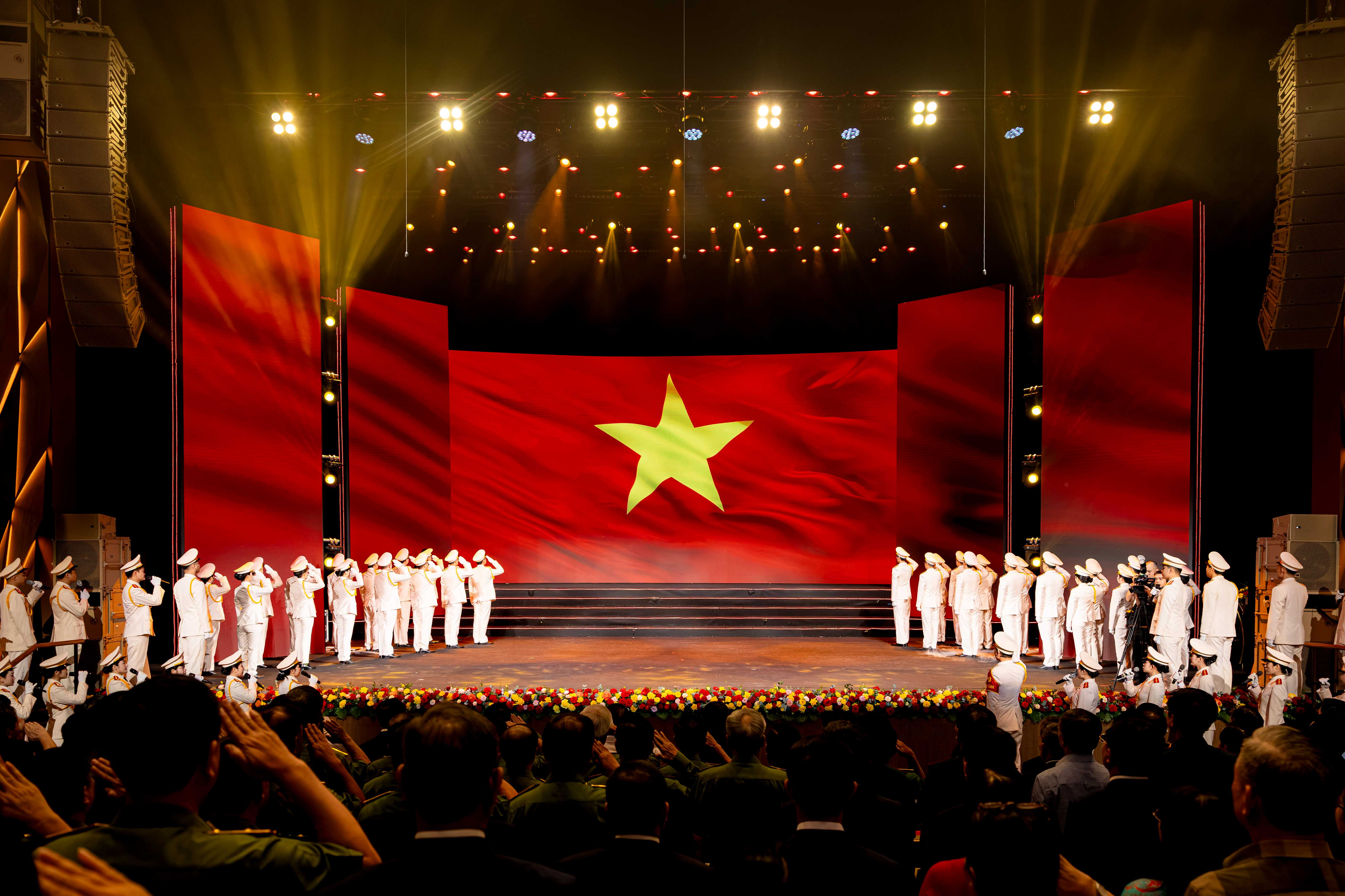 Kỷ niệm 80 năm Lực lượng An ninh đối ngoại | Nguyễn Lê