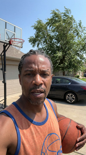 bm tyrone hoops up.jpg