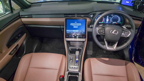 Lexus LBX-Dashboard Overview.jpg