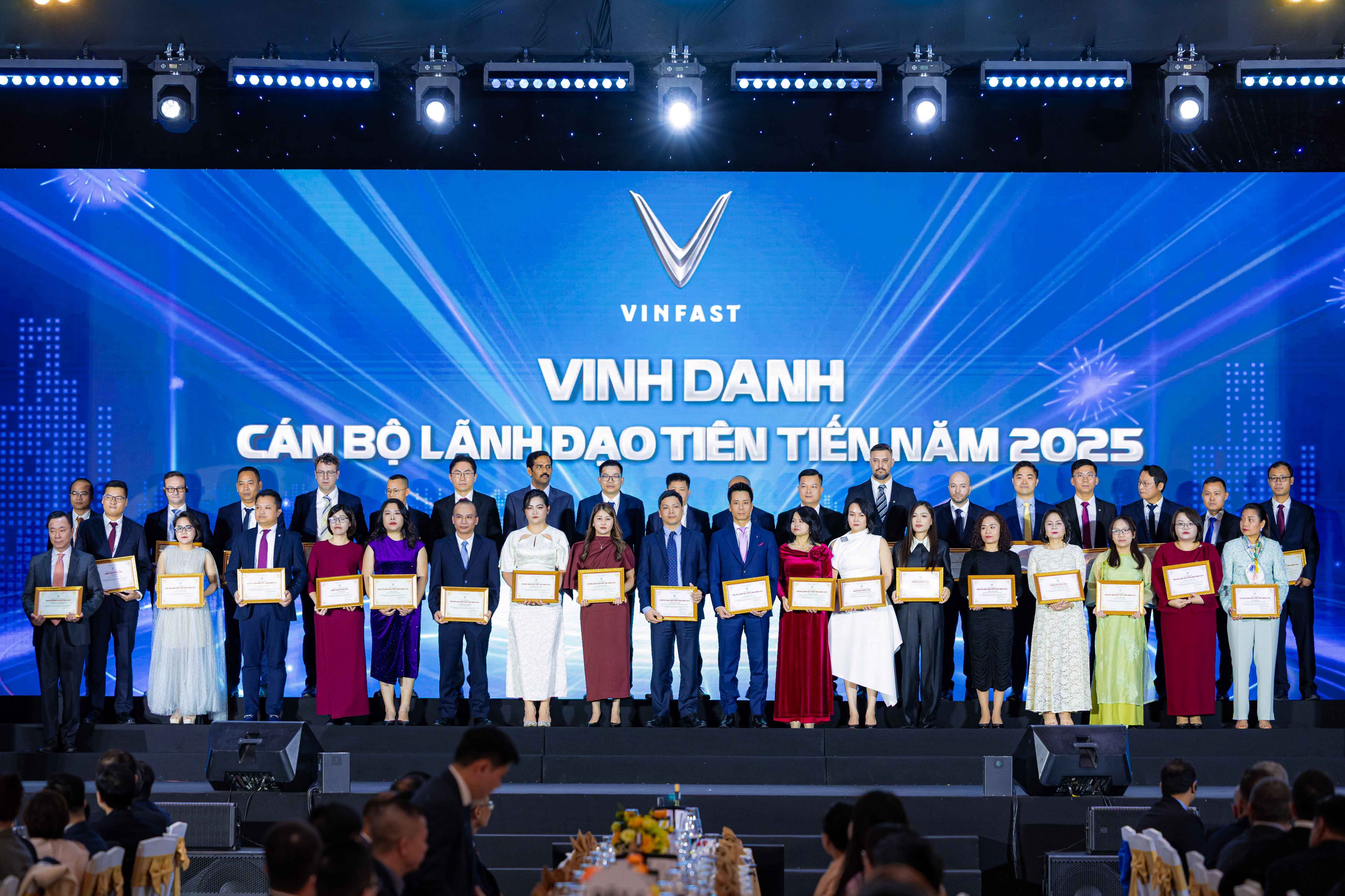 Hội thảo & YEP VinFast | VinLive