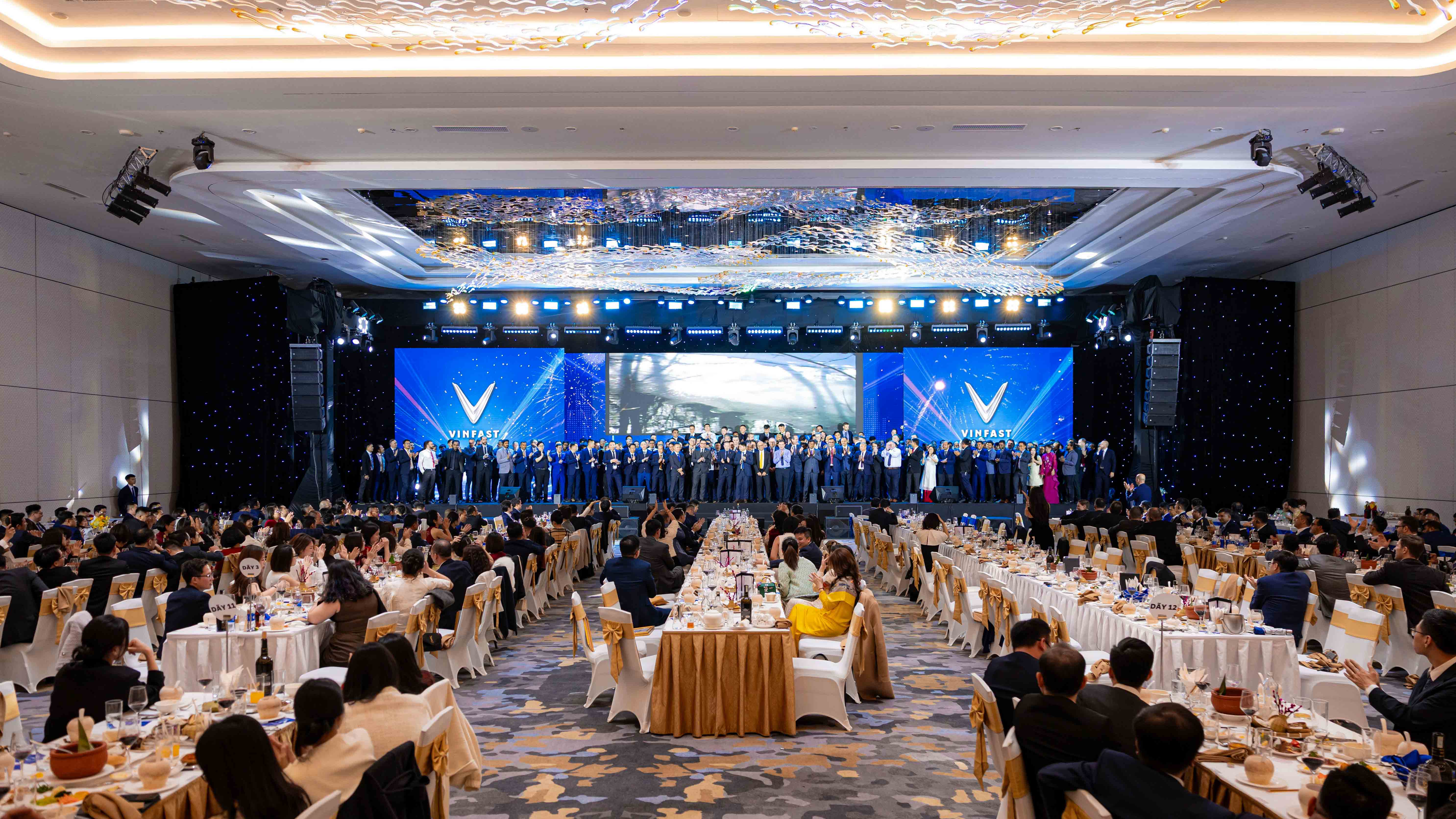 Hội thảo & YEP VinFast | VinLive