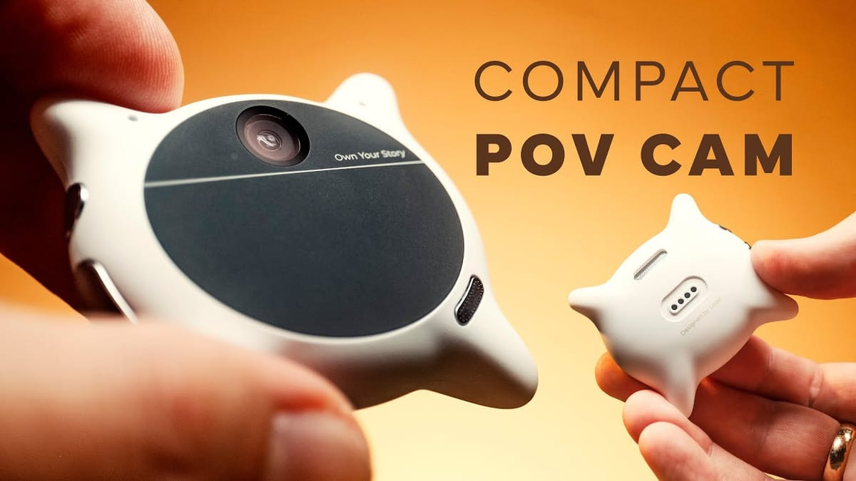 Người dùng trải nghiệm và tương tác trực tiếp với thiết bị đeo Looki L1