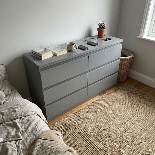 Perfect Chest of Drawers Bedroom for Guest Rooms.png