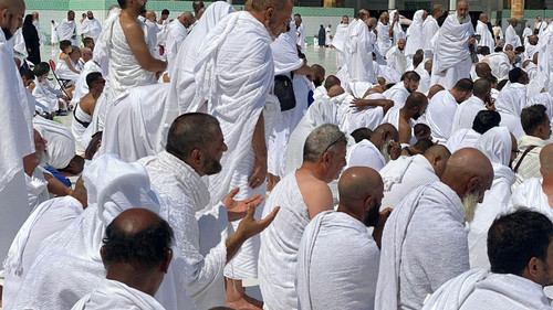 Umrah Package with Saudi Airline  Clock Tower & Kaaba View Al Quran Travels..jpg