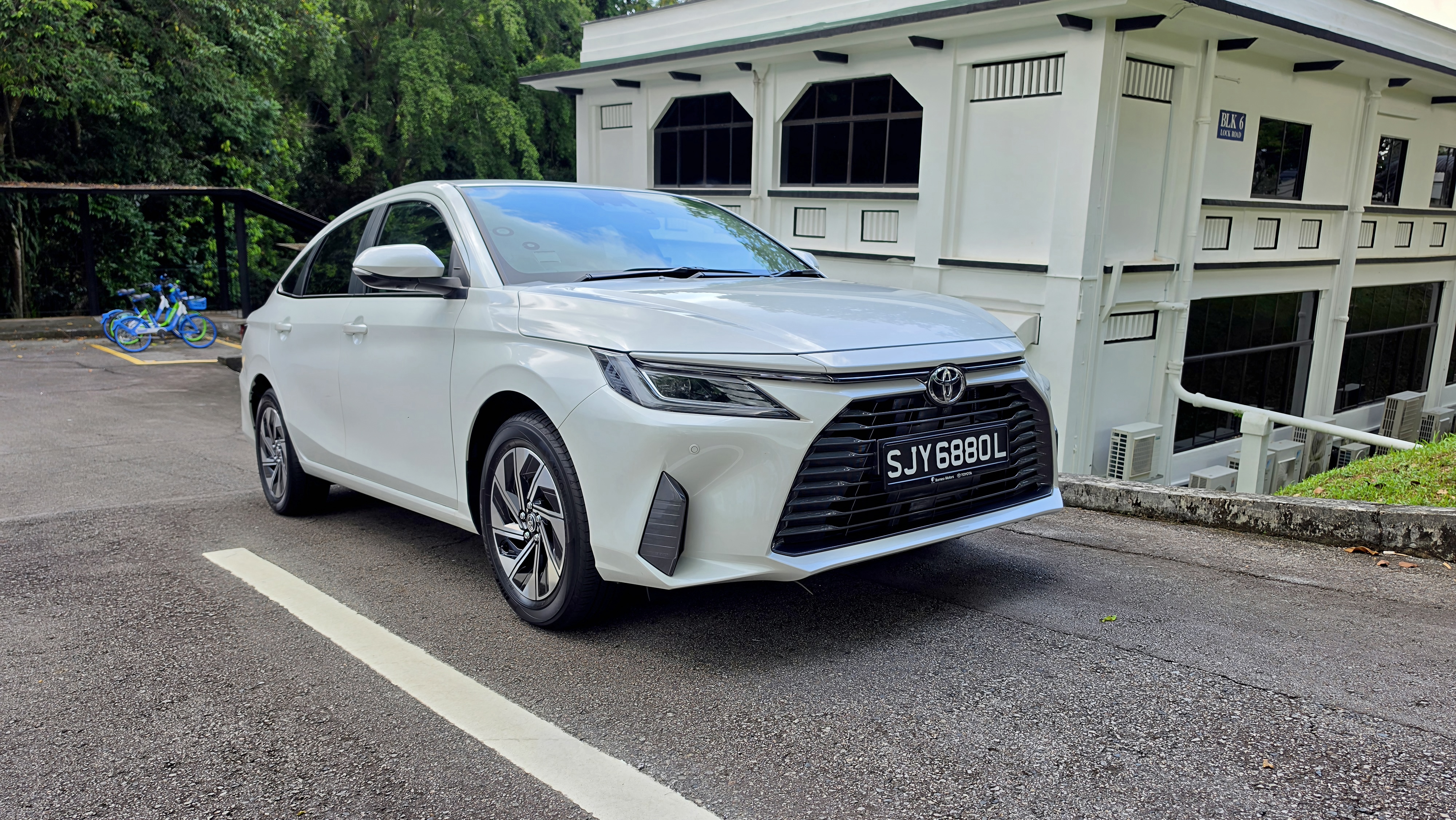 Toyota Vios 2026 Road View Front